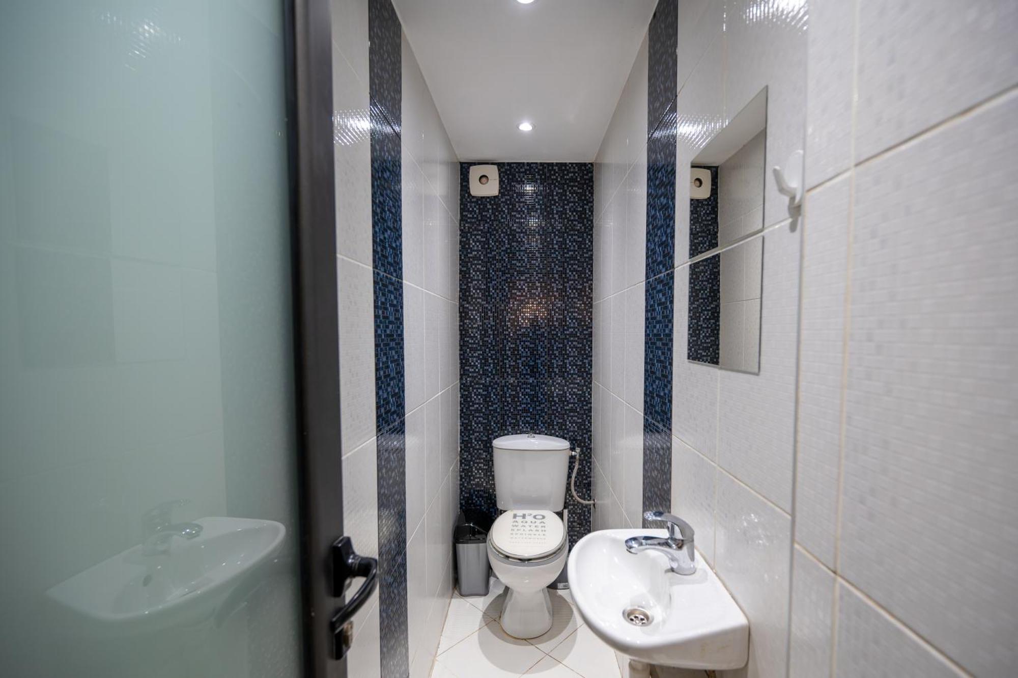Beautiful Two-Bedroom Apartment In City Center Szófia Kültér fotó
