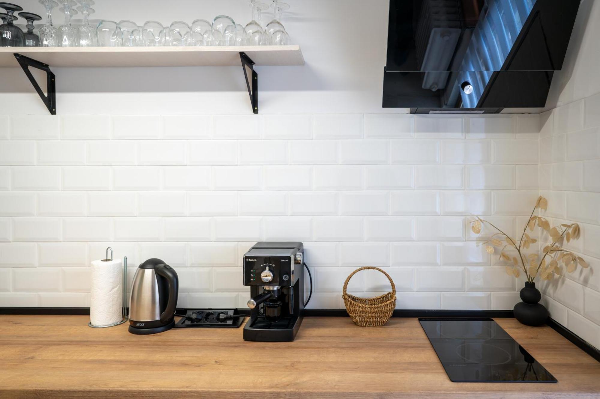 Beautiful Two-Bedroom Apartment In City Center Szófia Kültér fotó